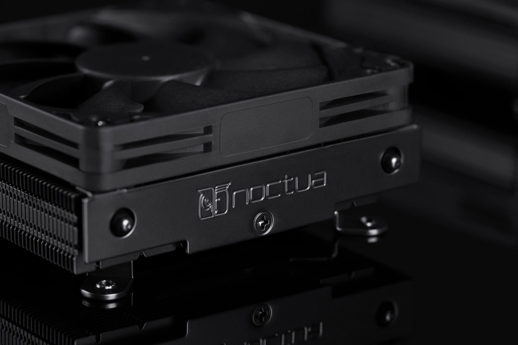 Noctua Охлаждане CPU Cooler NH-L9i-17xx CHROMAX.BLACK