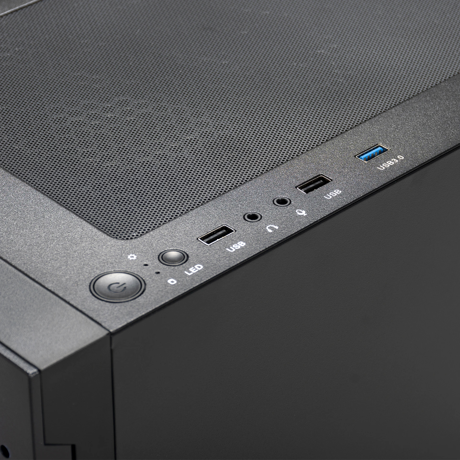 Gamdias кутия Case ATX - TALOS E3 MESH - aRGB, Tempered Glass