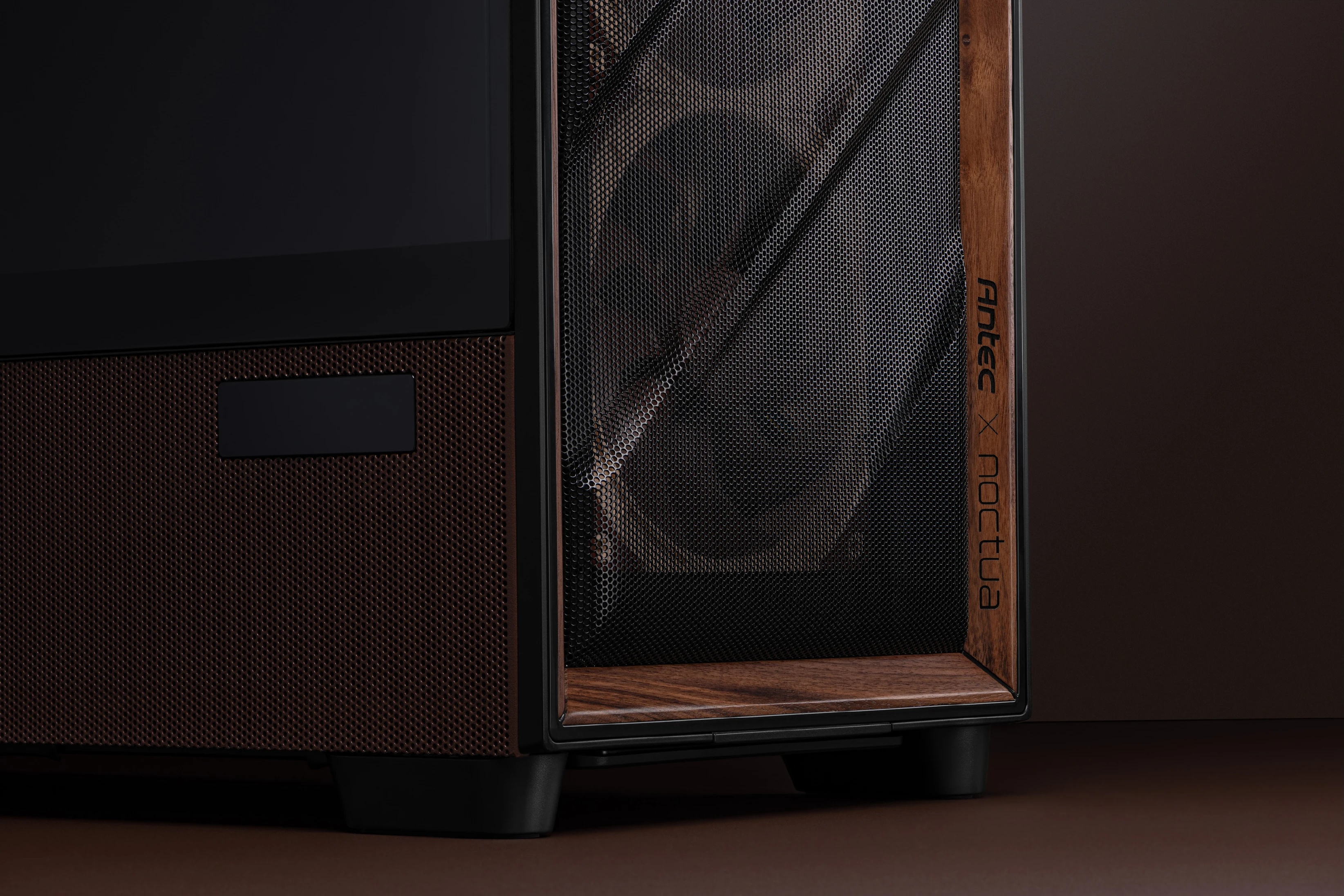 Noctua кутия Case E-ATX - Antec Flux Pro Noctua Edition