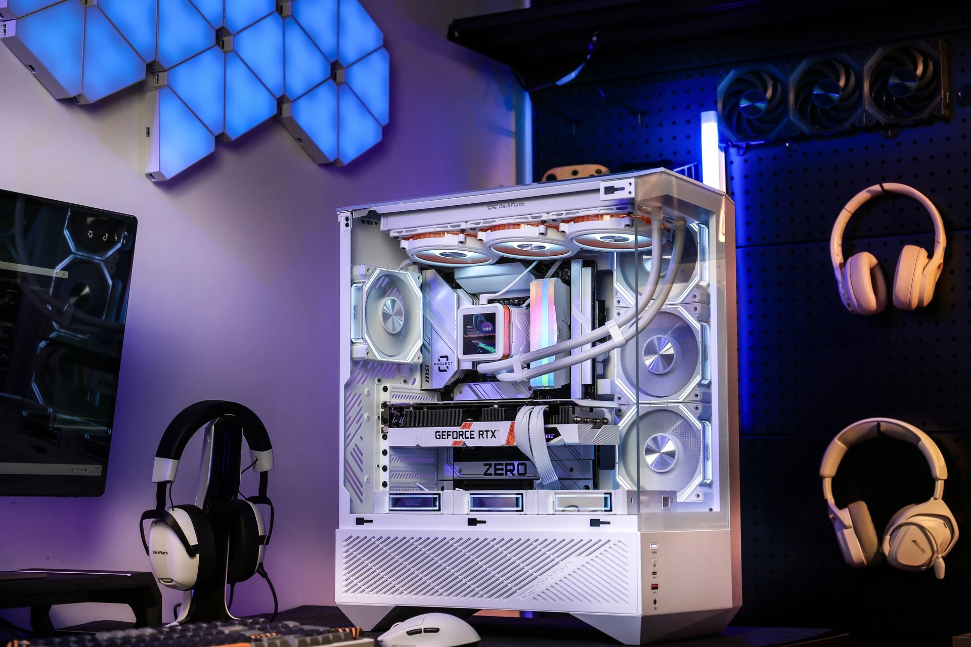 Darkflash кутия Case ATX - DY460 White - 4 x 120 mm A-RGB fans included, USB-C