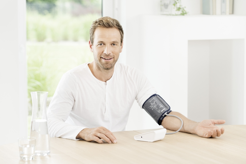 Beurer BM 28 Upper arm blood monitor; risk indicator; arrhythmia detection; cuff position control; medical device; circumferences 22- 42 cm; storage bag