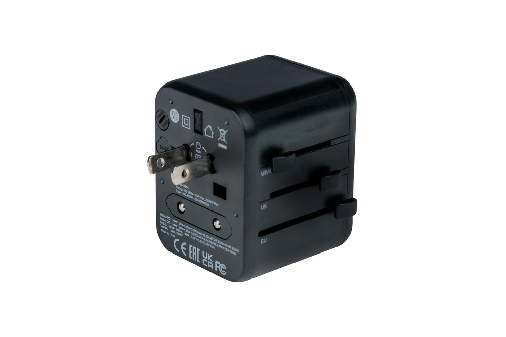 Verbatim UTA-02 Universal Travel Adapter with 1 x USB-C PD 20W / 1 x USB-A QC 3.0