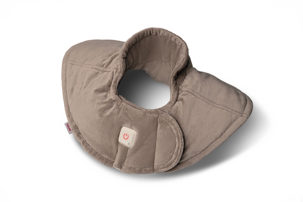 Beurer HK 165 Huggy Taupe Shoulder heat pad; Soft & cosy material; lithium-ion battery; Soothing heat for up to 4 h; Machine-washable at 30°C; 3 temp. settings